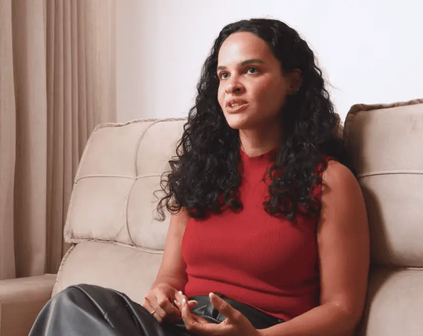 Da reprovação dolorosa ao topo do Legislativo: aprovada no TST e Câmara aos 26 anos.
